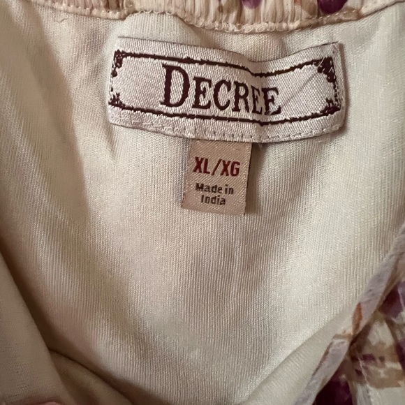 Decree Tank Too - Picture 5 of 8